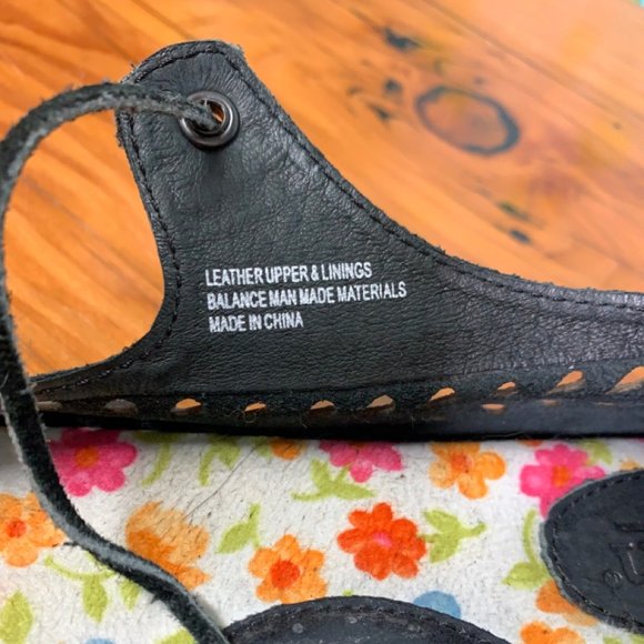 #LIKE NEW# Born Black Leather Mary Jane Ballet Flats Size 7 - Picture 9 of 10